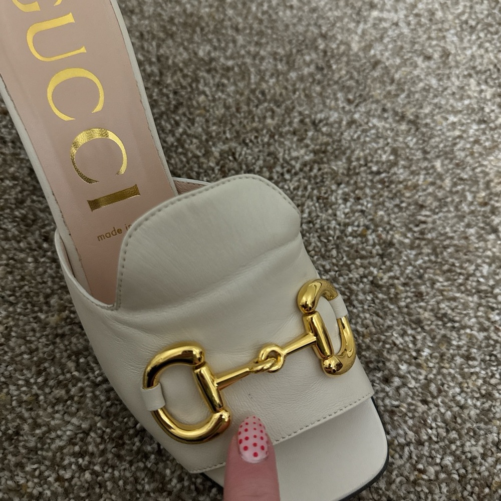 Gucci Cream Gold Accent Block Heel Mules - Picture 4 of 6